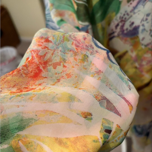 Floral Sheer Overlay Long Sleeved Blouse Size Large - Picture 7 of 9